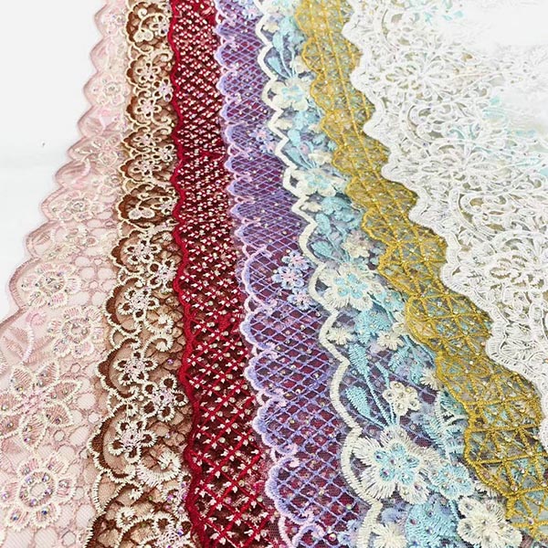 Vroče popravke nosoroga baju kurung vezenje čipke